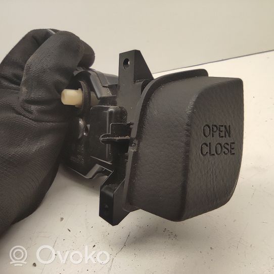Toyota RAV 4 (XA30) Glove box lock 55460B42020
