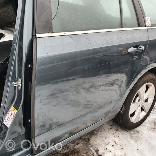 Skoda Octavia Mk3 (5E) Задняя дверь 5E9833055C