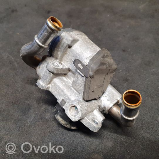 Volkswagen PASSAT CC Soupape vanne EGR 04L131501R