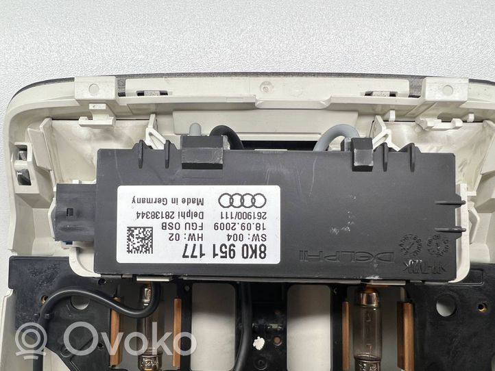 Audi A4 S4 B8 8K Priekinių vietų apšvietimo žibintas 8T0947135A