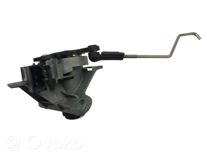 Audi A4 S4 B5 8D Serratura portiera di carico 8D5827573