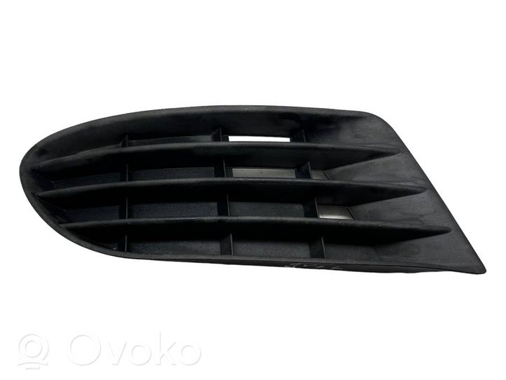 Volkswagen Golf Plus Grille antibrouillard avant 5M0853665