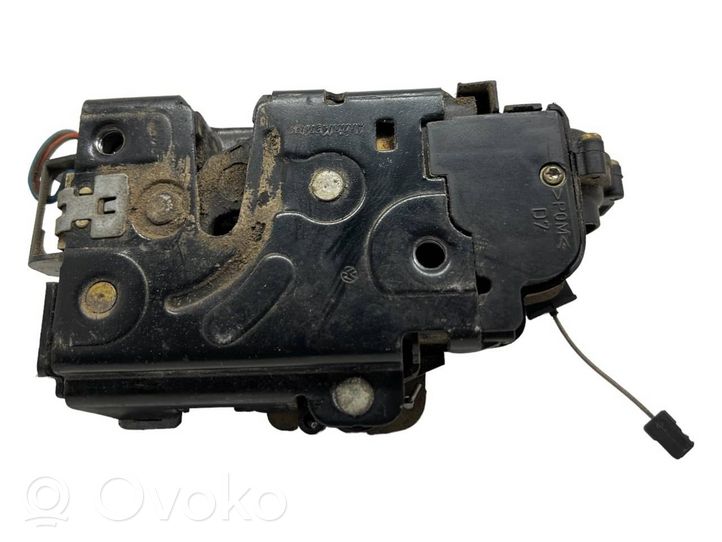 Skoda Fabia Mk1 (6Y) Priekšpusē slēdzene 3B1837016BQ