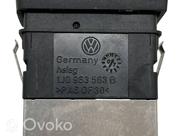 Volkswagen Golf V Interruptor de calefacción del asiento 1J0963563B