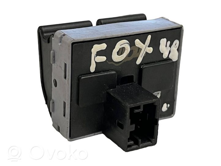 Volkswagen Fox Interruptor del elevalunas eléctrico 111111