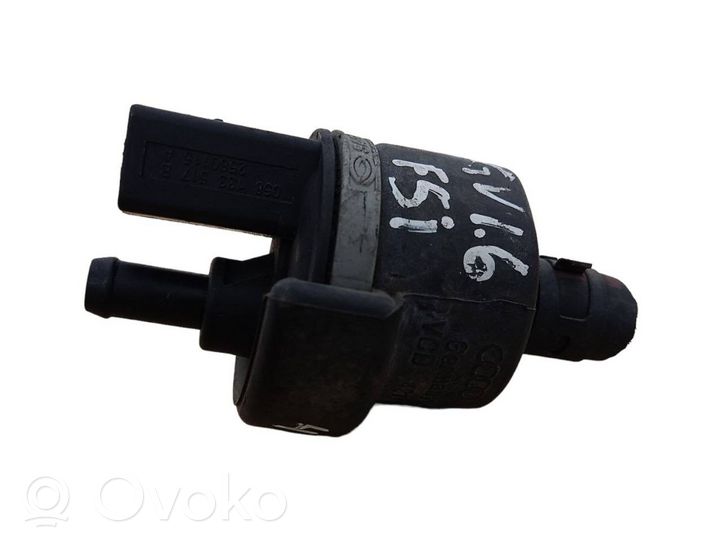 Volkswagen Touran I Valve vacuum 058133459