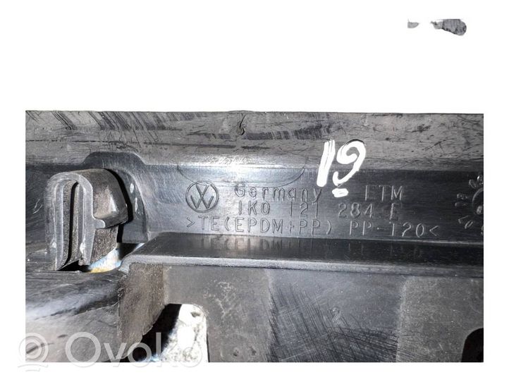 Volkswagen Golf VI Déflecteur d'air de radiateur de refroidissement 1K0121284E