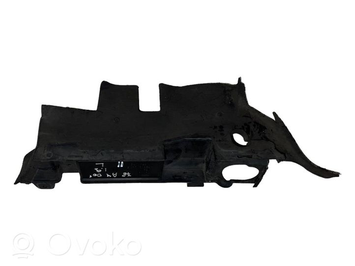 Audi A4 S4 B5 8D Wlot / Kanał powietrza intercoolera 8D0121283E