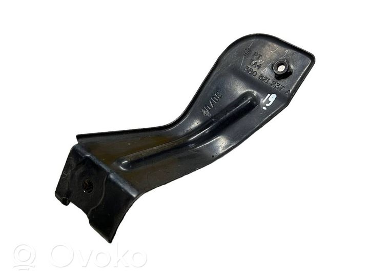 Volkswagen PASSAT B5.5 Supporto di montaggio del parafango 3B0821237A