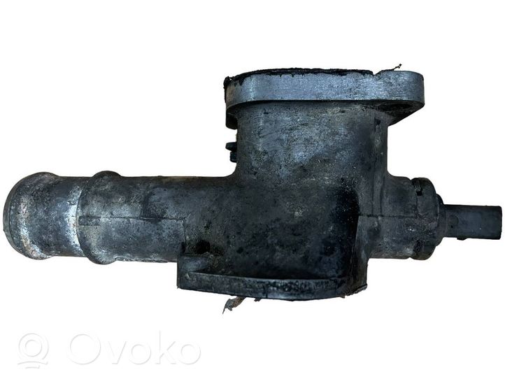 Volkswagen Touran I Boîtier de thermostat 038121133J