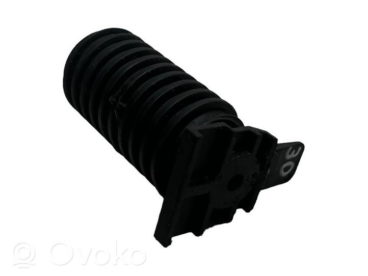 Volkswagen PASSAT B6 Supporto di montaggio ruota di scorta 3C0803899