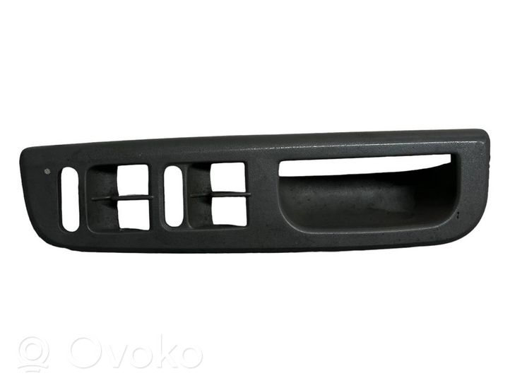 Skoda Octavia Mk1 (1U) Priekinių langų jungtuko apdaila 1U1867171
