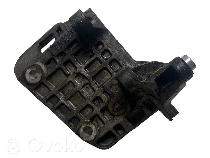 Audi Q7 4L Support de générateur / alternateur 059903143AJ