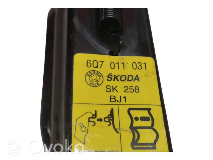 Skoda Roomster (5J) Tunkki 6Q7011031
