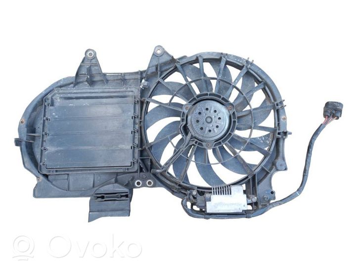 Audi A4 S4 B7 8E 8H Elektrinis radiatorių ventiliatorius 8E0121205AE