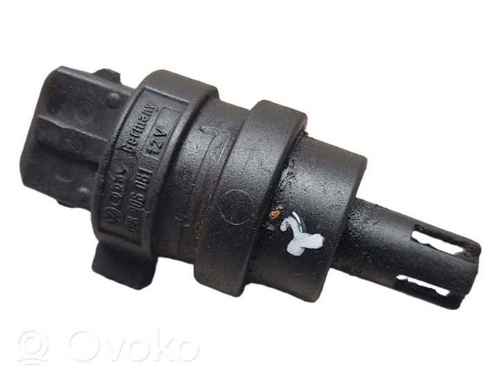 Volkswagen Polo Intake air temperature sensor 028906081