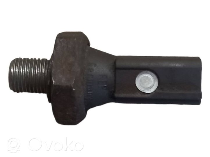 Audi A4 S4 B7 8E 8H Sensore di pressione dell’olio 038919081D