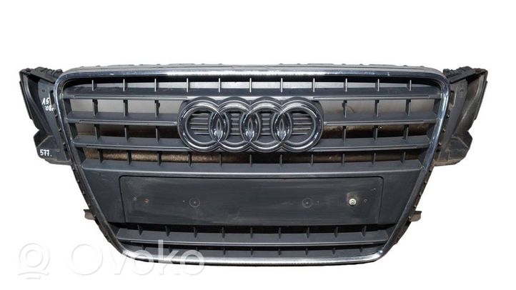 Audi A5 8T 8F Grotelės priekinės 8T0853651E