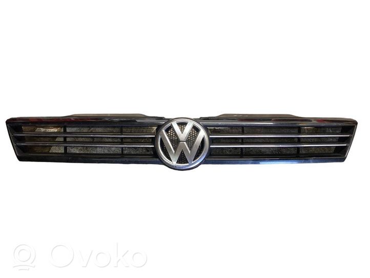 Volkswagen Jetta VI Kühlergrill 5C6853653