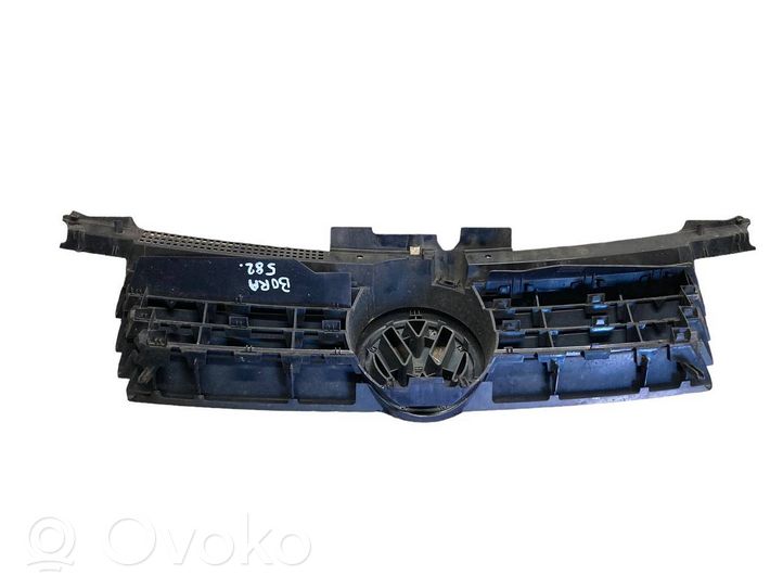 Volkswagen Bora Grotelės priekinės 1J5853655C