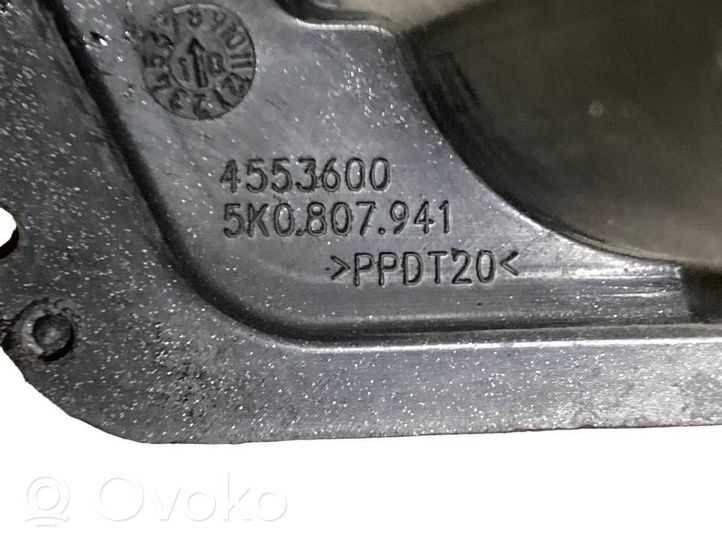 Volkswagen Golf VI Lukturu mazgātāja sprausla (-as) 5K0807941