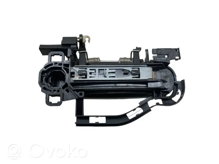 Audi A6 S6 C6 4F Klamka zewnętrzna drzwi przednich 4F0839167