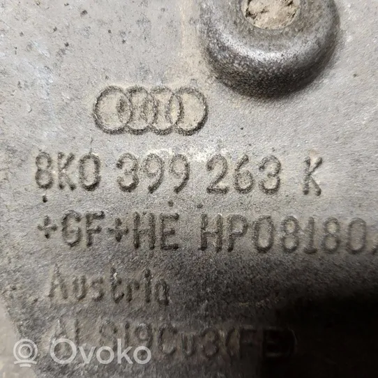 Audi A5 8T 8F Pavarų dėžės tvirtinimo kronšteinas 8K0399263K