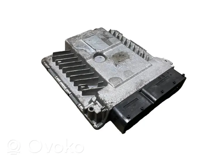 Volkswagen Golf V Sterownik / Moduł ECU 03G906018FC