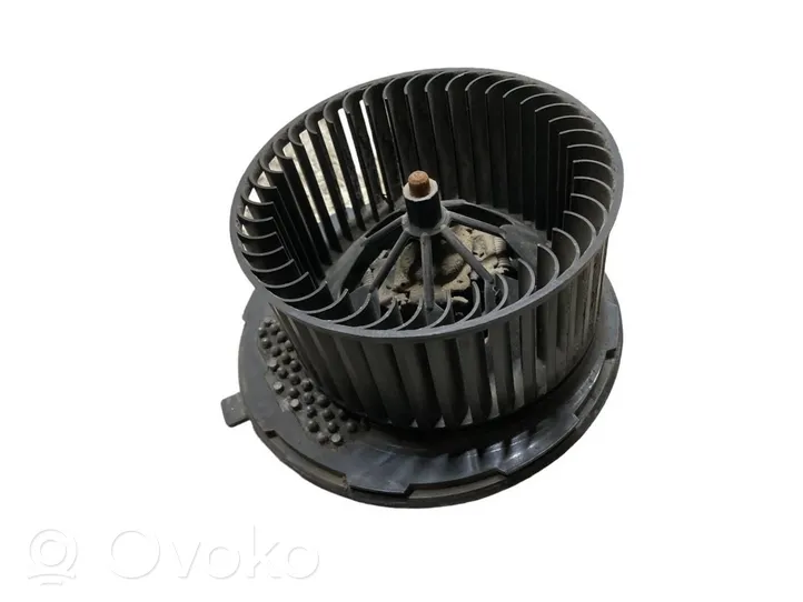 Volkswagen Tiguan Mazā radiatora ventilators 3C1820015L