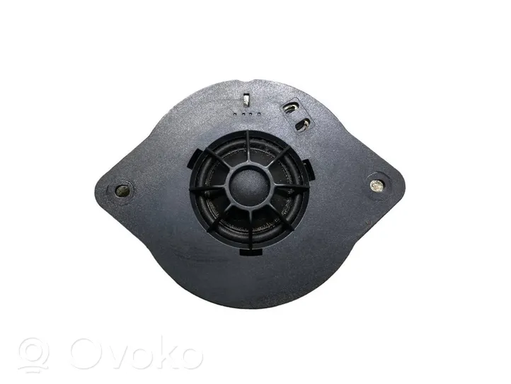 Audi A4 S4 B7 8E 8H Altavoz de alta frecuencia en la puerta delantera 8T0035399A