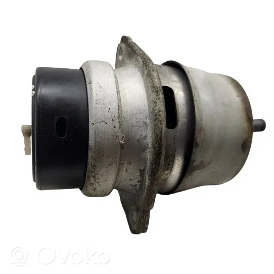 Volkswagen Touareg II Support de moteur, coussinet 7L8199131F