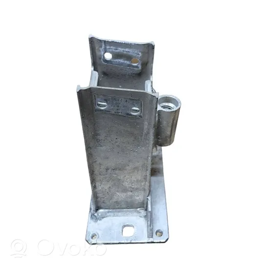 Audi A5 8T 8F Support de montage de pare-chocs avant 8K0807134C