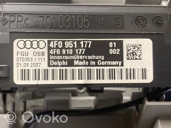Audi A6 S6 C6 4F Etuistuimen valo 4F0951177