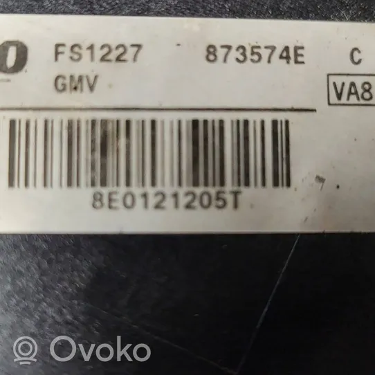 Audi A4 S4 B7 8E 8H Elektrinis radiatorių ventiliatorius 8E0121205T