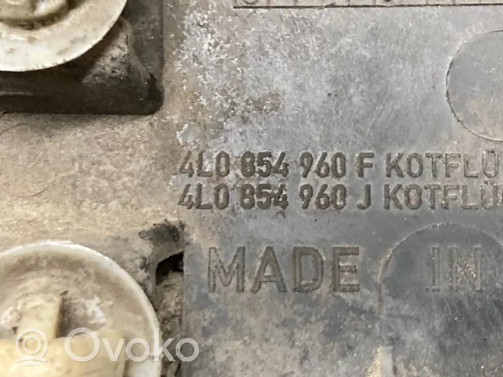 Audi Q7 4L Listwa / Nakładka na błotnik przedni 4L0854960F