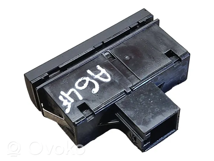 Audi A6 S6 C6 4F Botón interruptor de luz de peligro 4F0941509