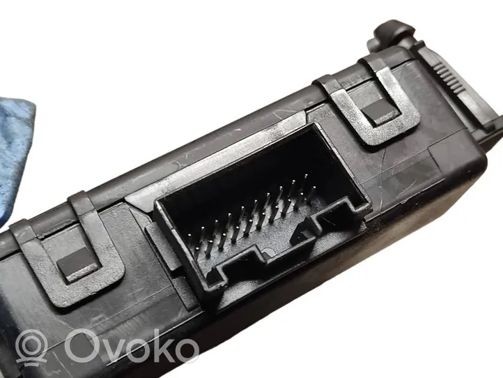 Volkswagen PASSAT B7 Gateway control module 1K0907530E