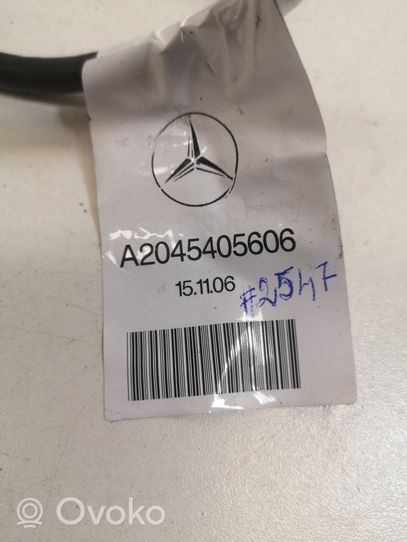 Mercedes-Benz C W204 CD-vaihtajan johdotus A2045405606