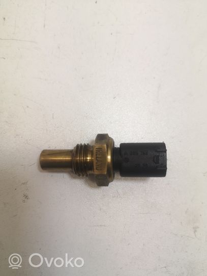 Mercedes-Benz E W211 Sensore temperatura del carburante A0051536328