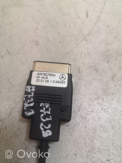 Mercedes-Benz ML W166 Câble adaptateur AUX A0018276604