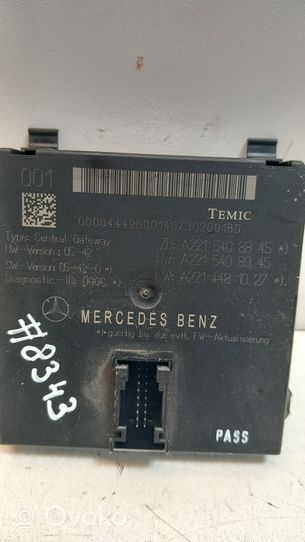 Mercedes-Benz S W221 Gateway valdymo modulis A2215408845