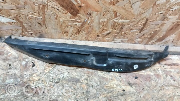 Mercedes-Benz E W211 Rivestimento dell’estremità del parafango A2118890325