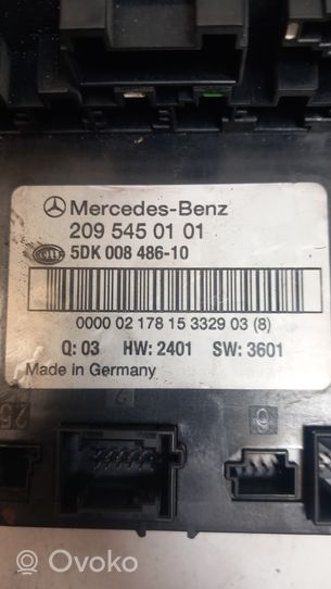 Mercedes-Benz C W203 Module de fusibles A2095450101