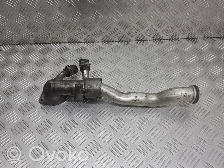 Opel Zafira B Boîtier de thermostat 24415162