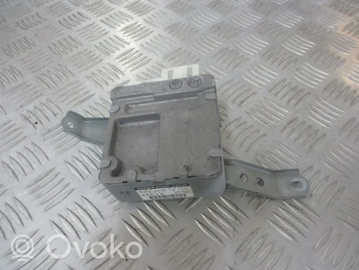 Toyota Yaris Jäähdyttimen jäähdytinpuhallin 89650-0D030