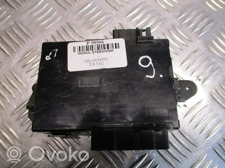 Volvo XC70 Module de contrôle carrosserie centrale 30739042