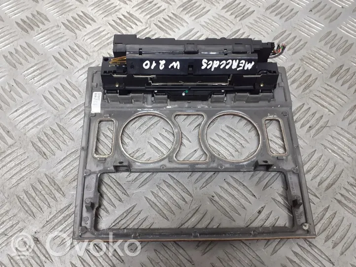 Mercedes-Benz E W210 Set di interruttori A2106830308