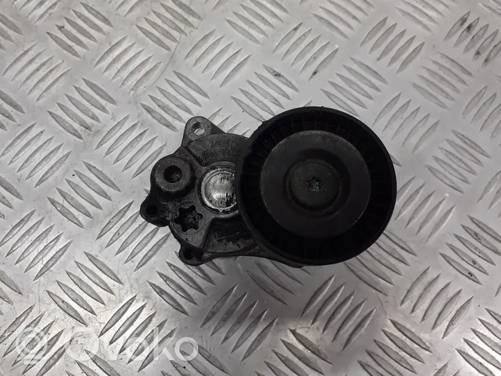 Mercedes-Benz E W210 Umlenkrolle Führungsrolle Keilrippenriemen Keilriemen Lichtmaschine A6462000570