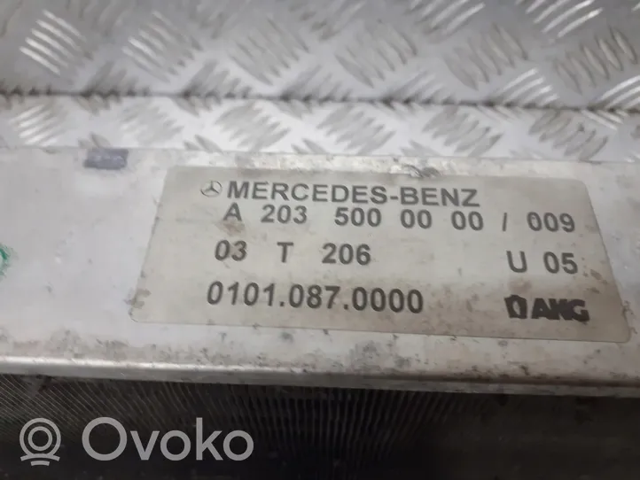 Mercedes-Benz C W203 Chłodnica powietrza doładowującego / Intercooler A2035000000