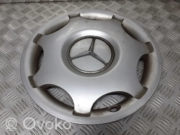 Mercedes-Benz C W203 Mozzo/copricerchi/borchia della ruota R15 2034010024